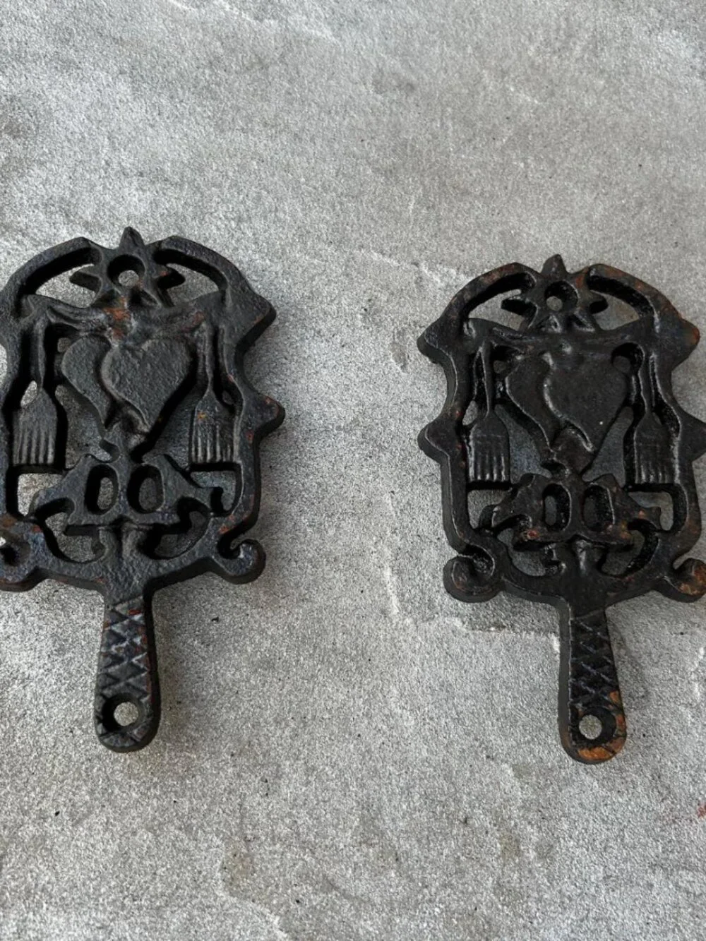 Dutch Black Mini Cast Iron Trivet Potholders Set of 2